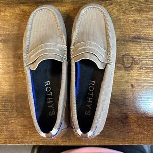 Rothy's Beige Women’s Slip-On Driver Loafer size 9
